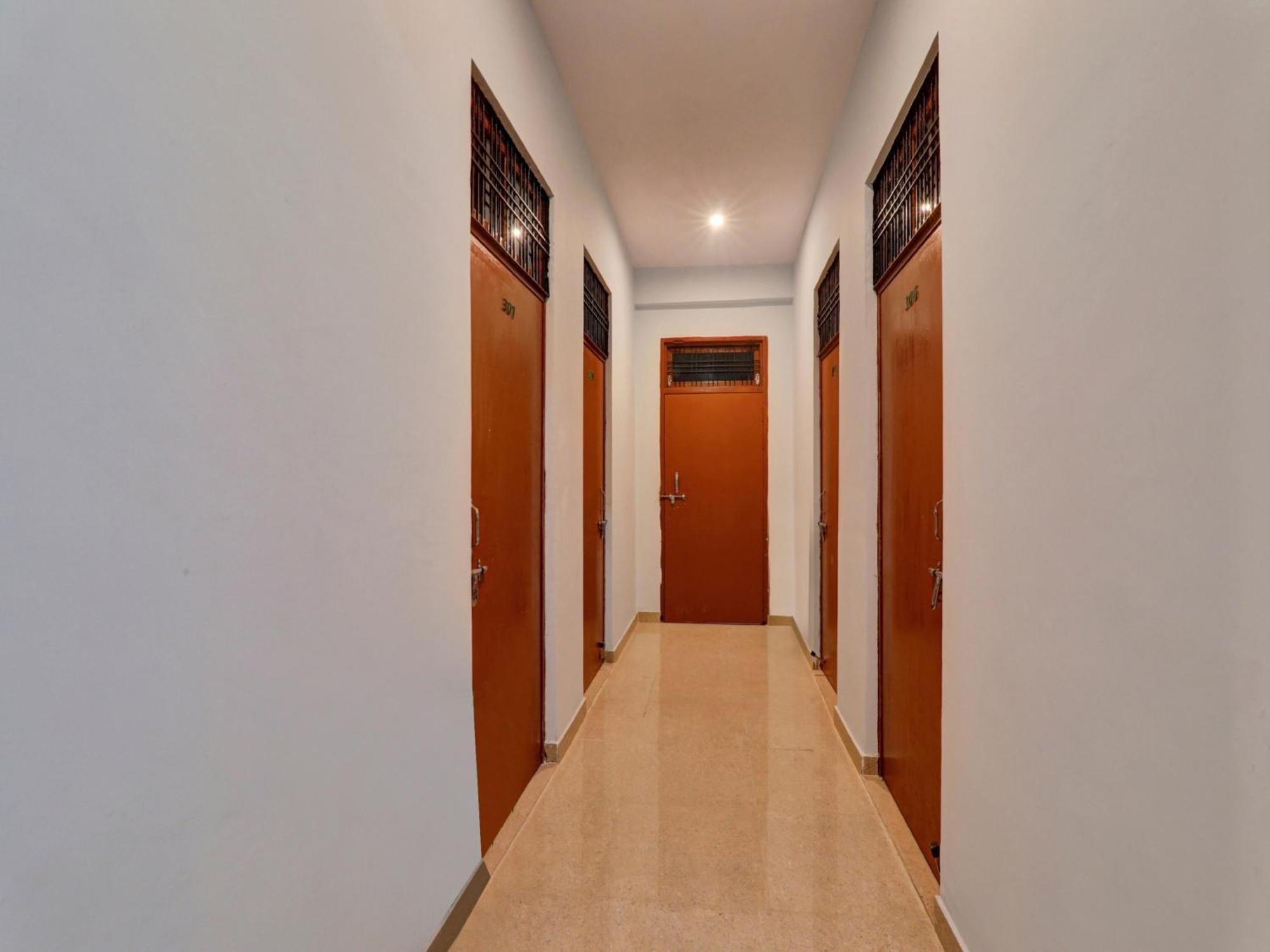 Hotel O Aradhya Galaxy Bhauli Exterior photo