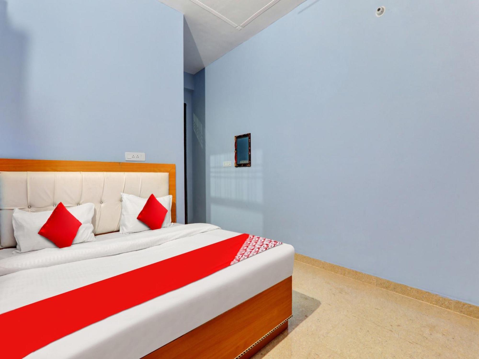 Hotel O Aradhya Galaxy Bhauli Exterior photo